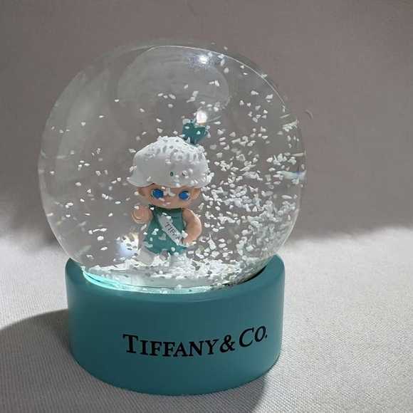 Other - Tiffany mini snow globe